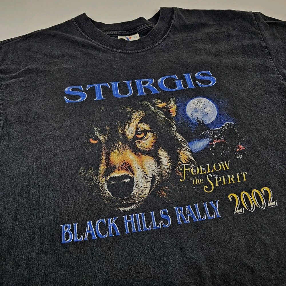 Vintage 2002 Sturgis Black Hills Rally T Shirt XL Wolf Biker Motorcycle Y2K